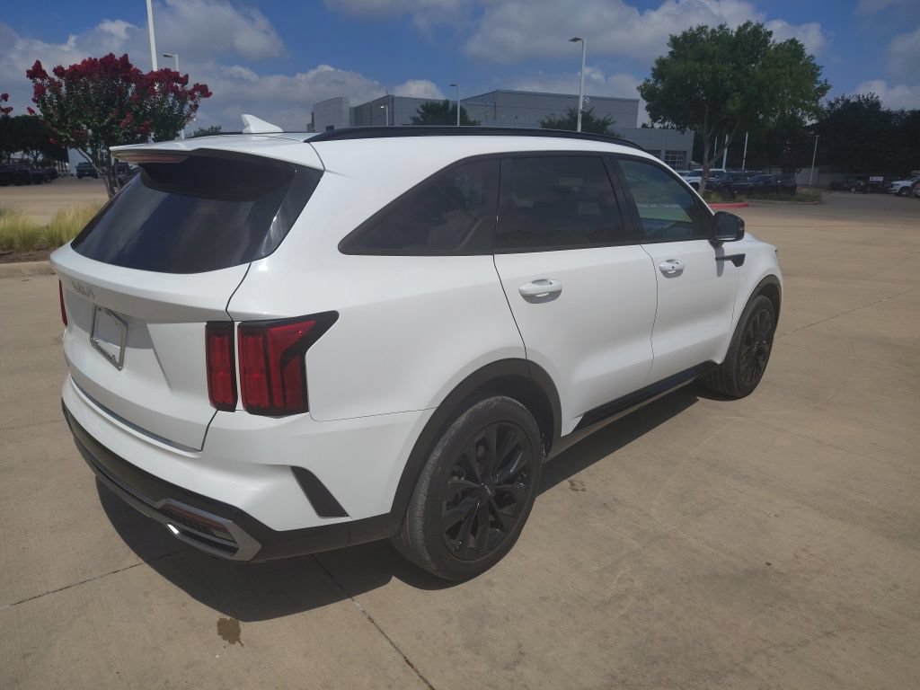Used 2023 Kia Sorento SX FWD image 12