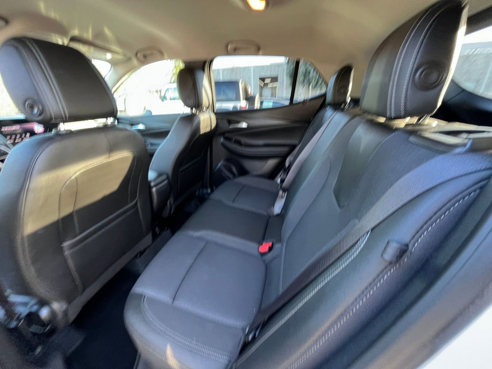 Used 2025 Buick Encore GX Preferred image 23