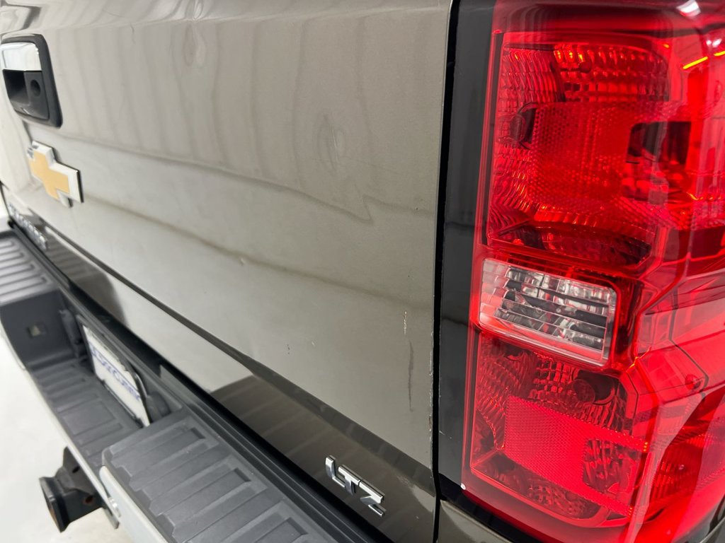 Used 2015 Chevrolet Silverado 3500 LTZ w/ Duramax Plus Package AWD/4WD image 27