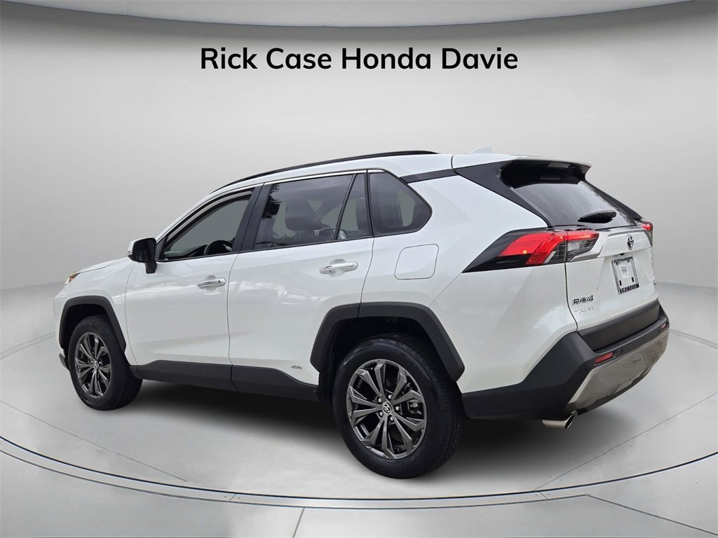 Used 2024 Toyota RAV4 Limited image 8