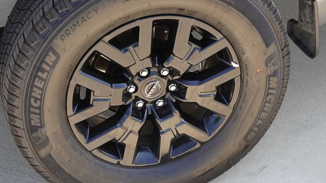 Used 2026 Nissan Frontier SV image 11