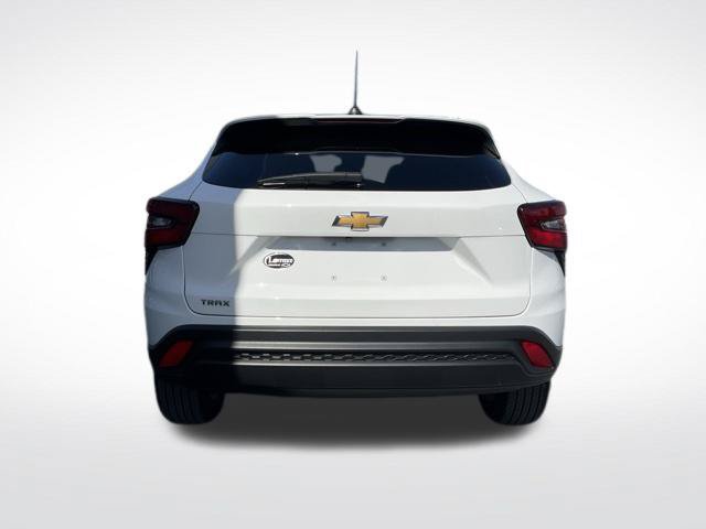 Used 2024 Chevrolet Trax LS w/ LS Convenience Package FWD image 26