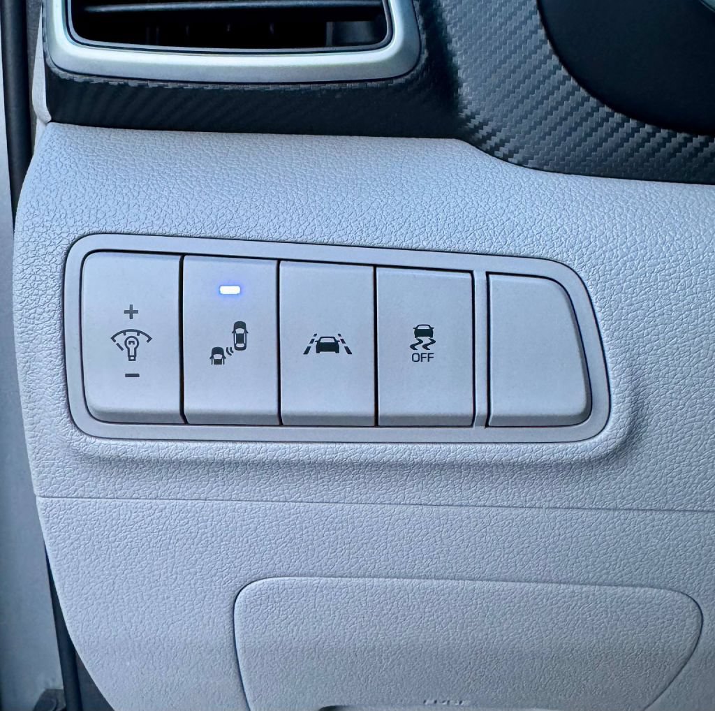 Used 2020 Hyundai Tucson Value FWD image 18