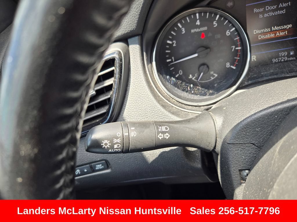 Used 2022 Nissan Rogue Sport SV FWD image 24