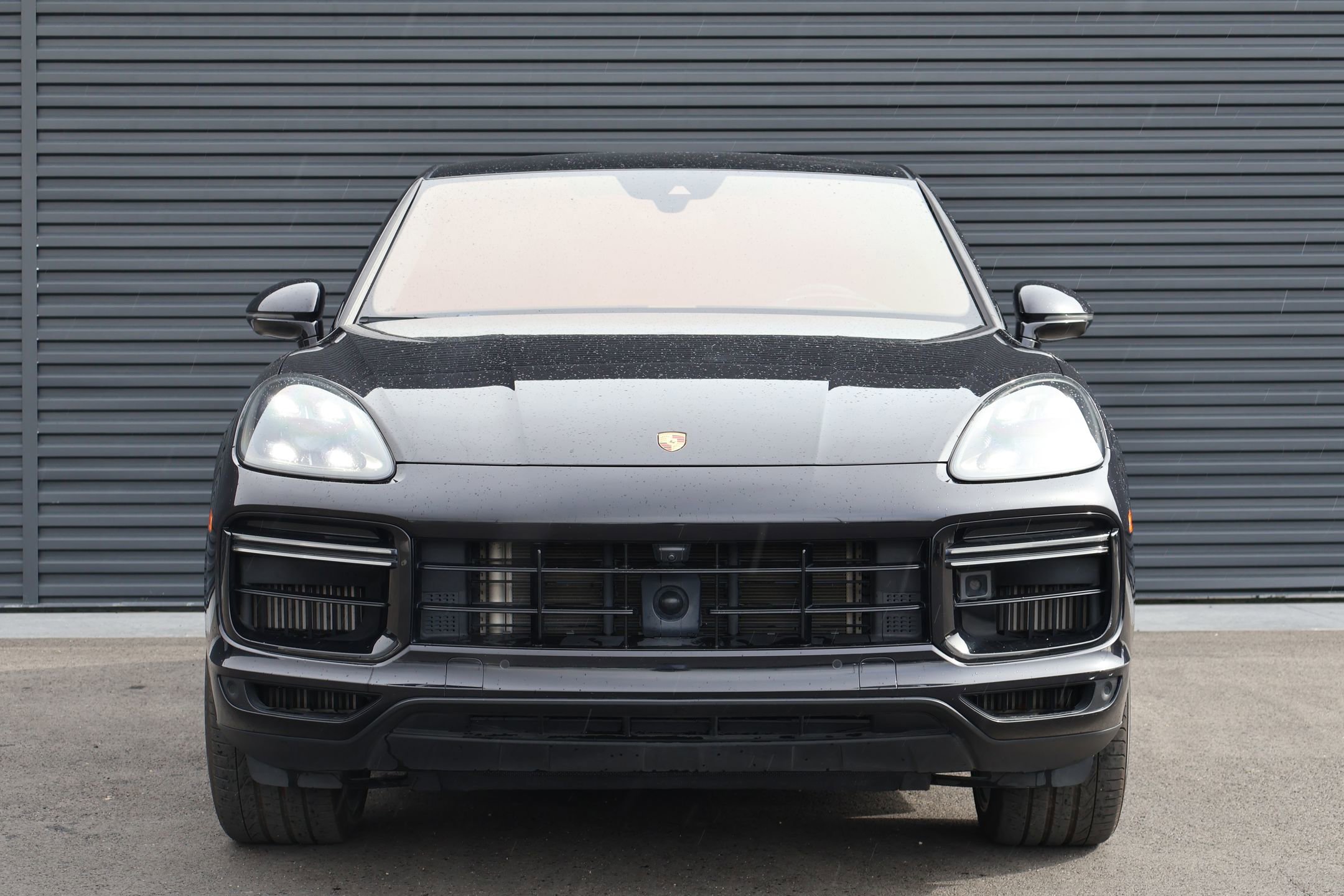 Certified 2022 Porsche Cayenne Turbo S AWD/4WD image 7