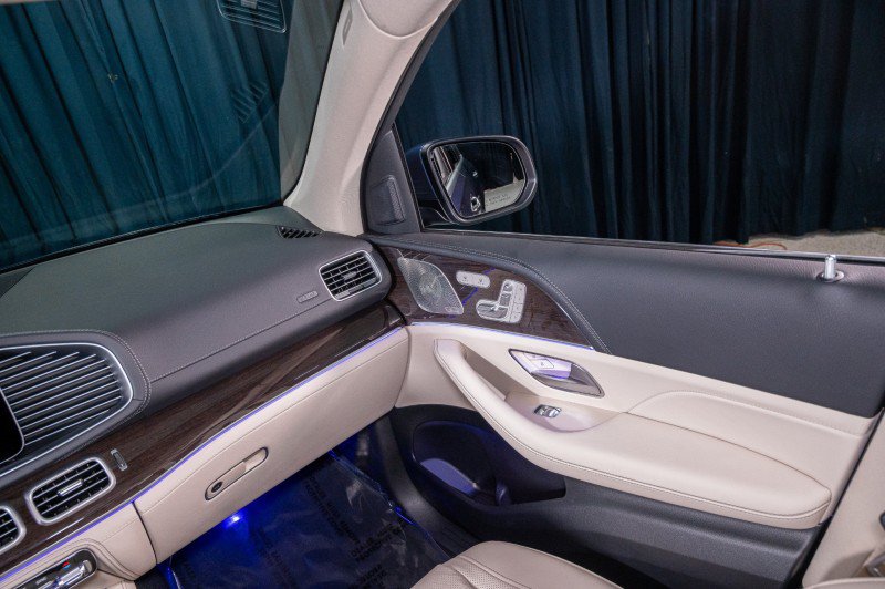New 2026 Mercedes-Benz GLS 580 4MATIC image 26