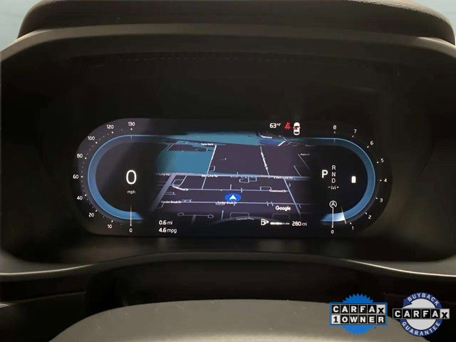 Used 2025 Volvo XC40 B5 Plus image 8