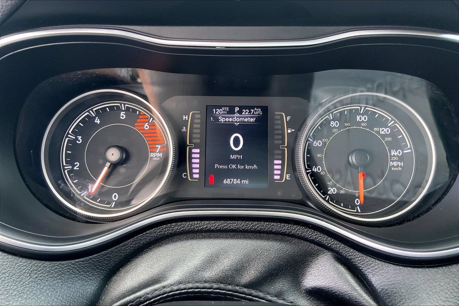 Used 2019 Jeep Cherokee Latitude Plus AWD/4WD image 24