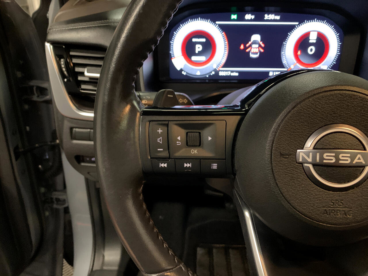 Used 2023 Nissan Rogue Platinum w/ Platinum Premium Package image 25