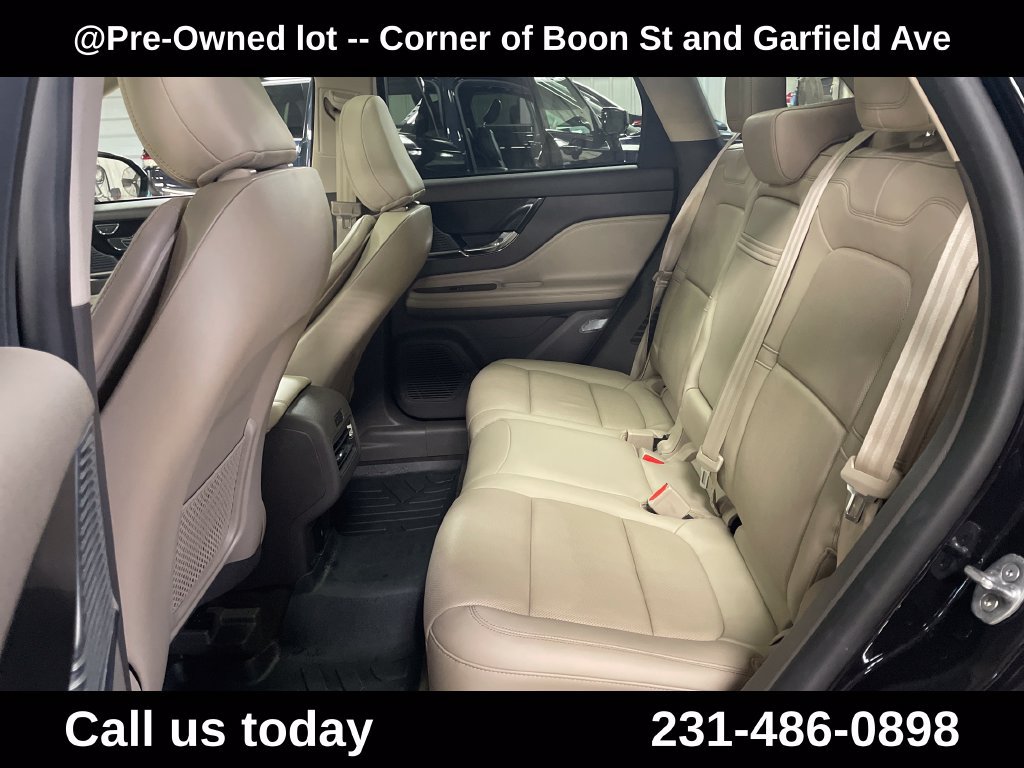 Used 2021 Lincoln Corsair AWD w/ Premium Package image 20