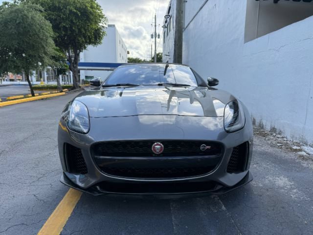 Used 2019 Jaguar F-TYPE SVR AWD/4WD image 4