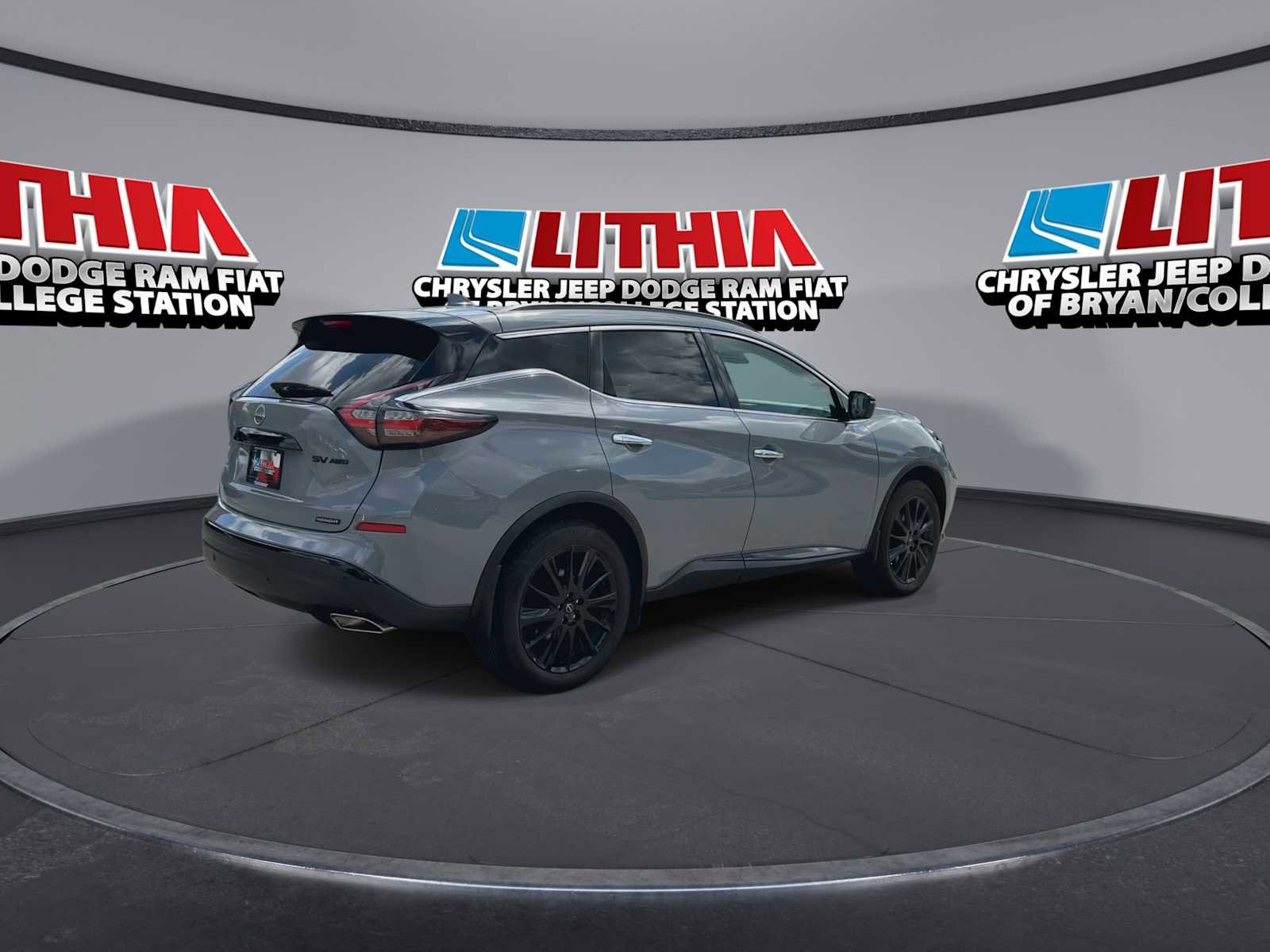 Used 2024 Nissan Murano SV w/ SV Midnight Edition Package image 8