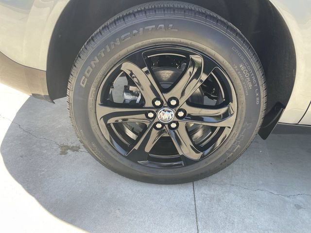 Used 2023 Buick Enclave Essence w/ Sport Touring Edition FWD image 32