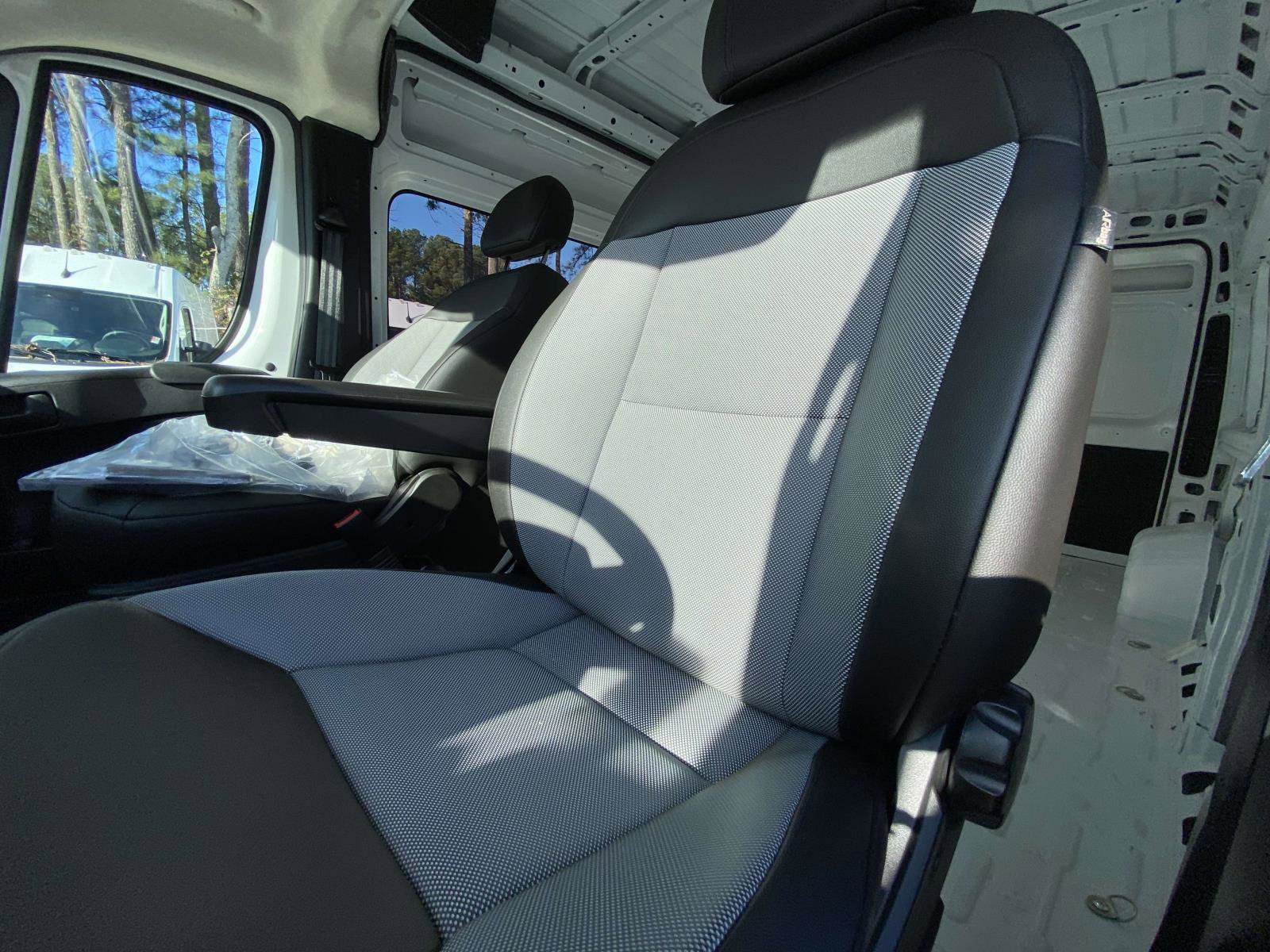 Used 2025 RAM ProMaster 2500 w/ Quick Order Package 22G SLT image 14