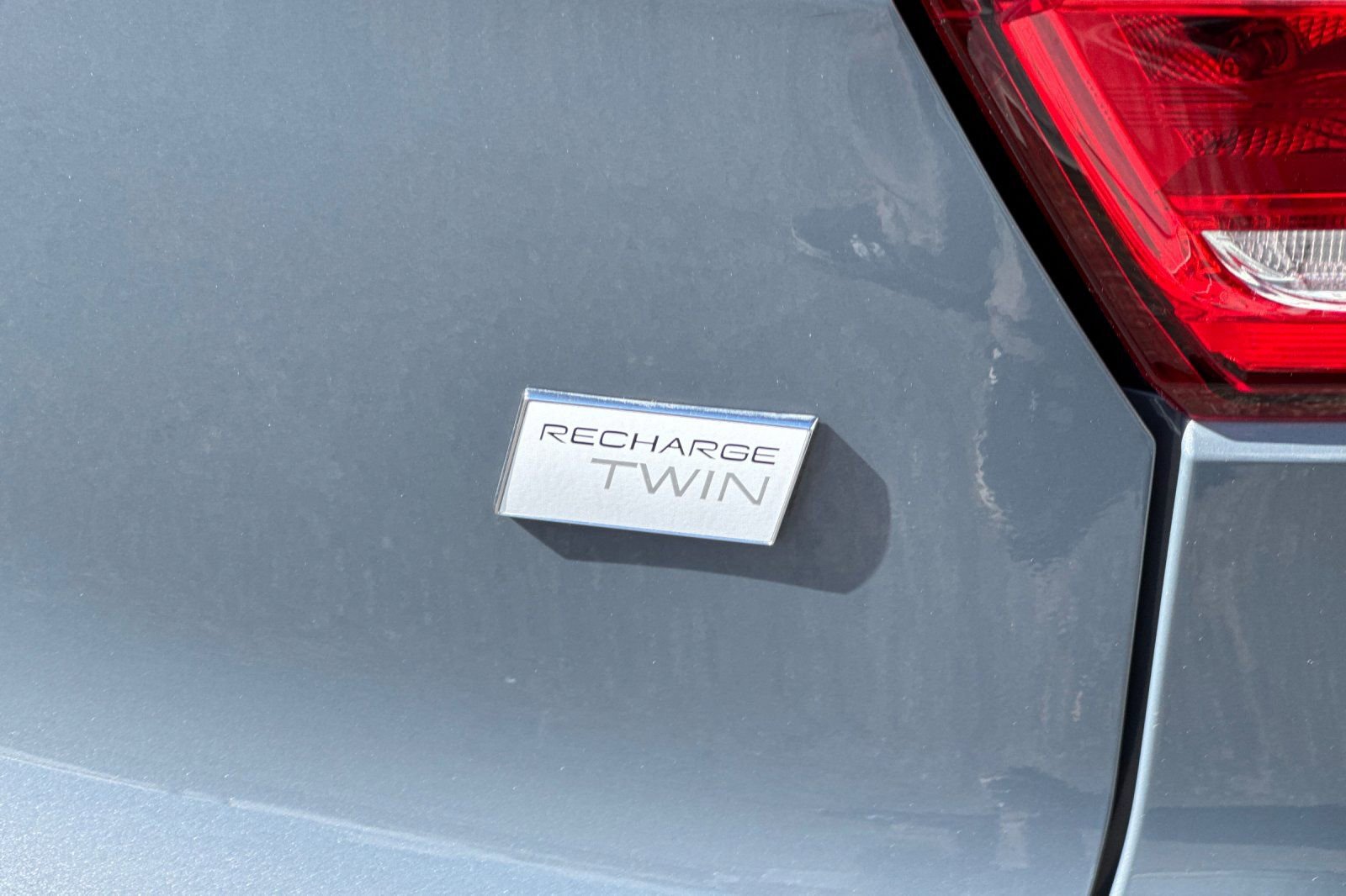 Certified 2023 Volvo XC40 Recharge Ultimate w/ Protection Package Premier AWD/4WD image 13