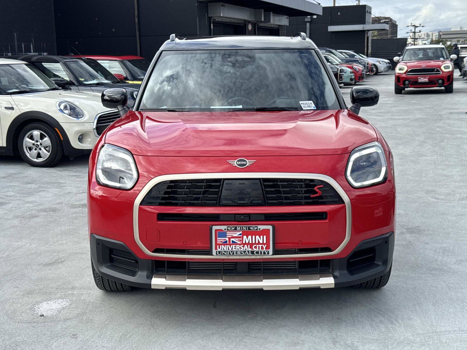 Used 2025 MINI Cooper Countryman S w/ Comfort Package Max image 2