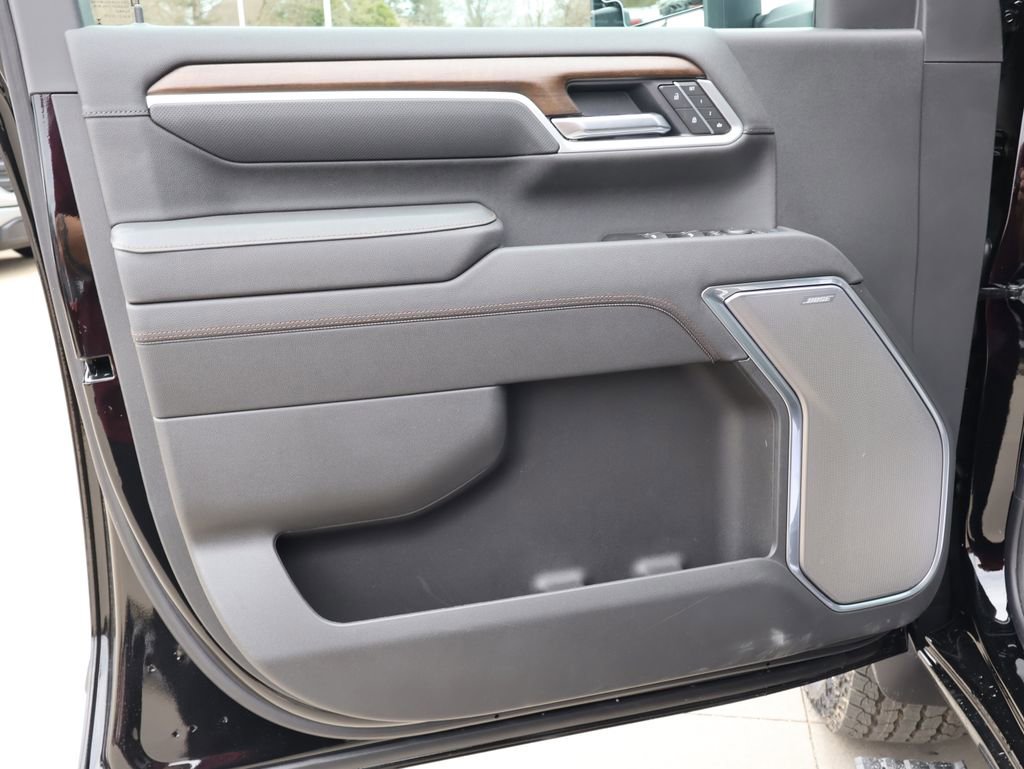 New 2026 Chevrolet Silverado 2500 High Country w/ Midnight Edition AWD/4WD image 12