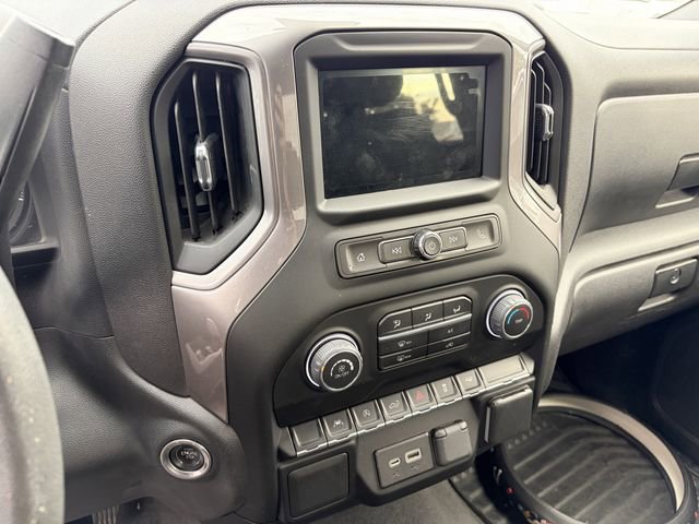 Used 2022 Chevrolet Silverado 1500 Custom image 8