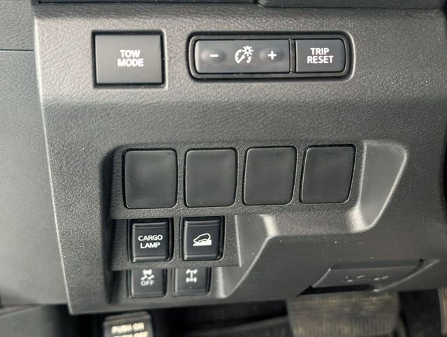 Used 2024 Nissan Frontier PRO-4X w/ Off-Road Protection Package image 14