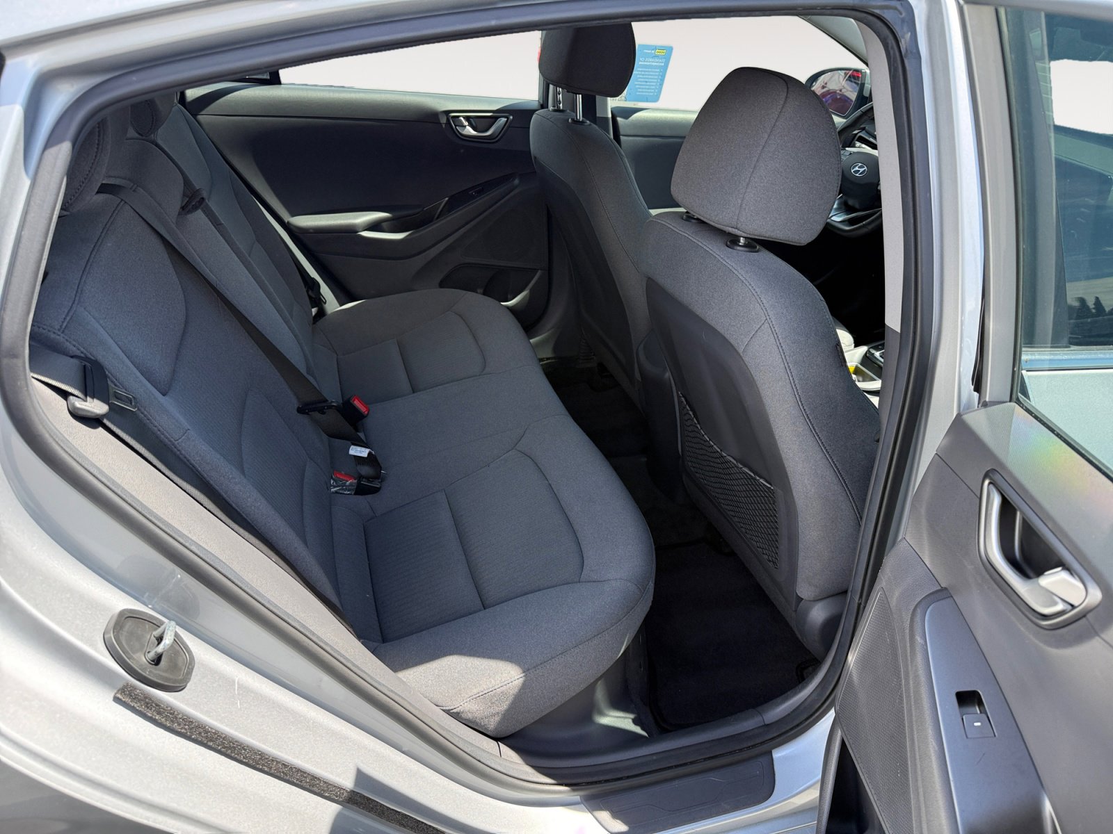 Certified 2022 Hyundai Ioniq SE FWD image 18