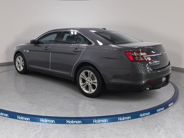 Used 2017 Ford Taurus SE image 8