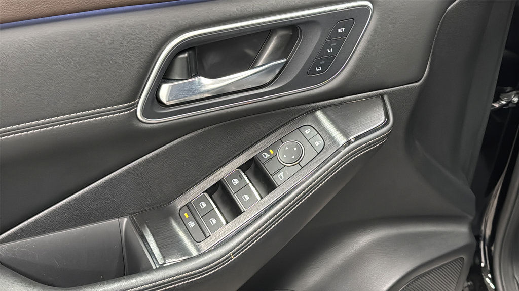 Used 2023 Nissan Rogue Platinum w/ Platinum Premium Package FWD image 21