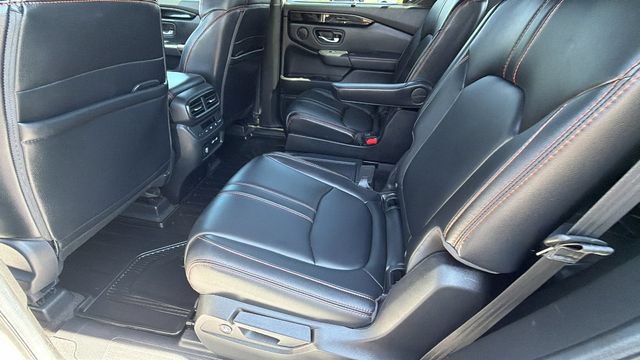 Used 2023 Honda Pilot TrailSport image 16