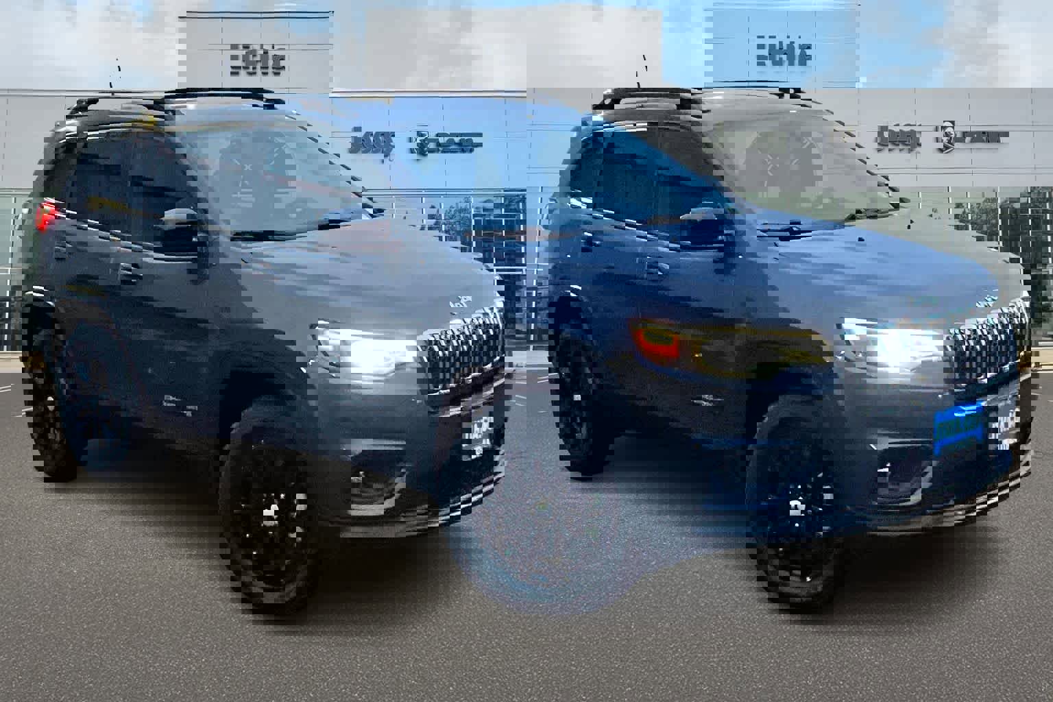 Used 2022 Jeep Cherokee Latitude Lux w/ Sun & Sound Group image 22