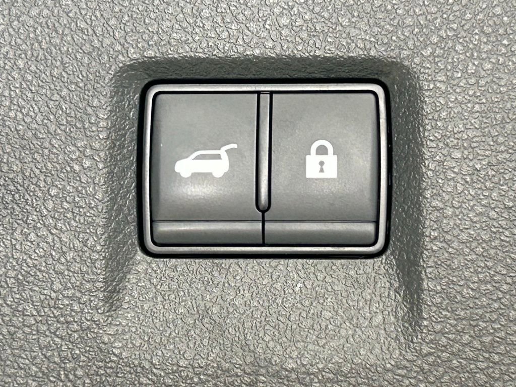 Used 2023 INFINITI QX60 Pure image 17