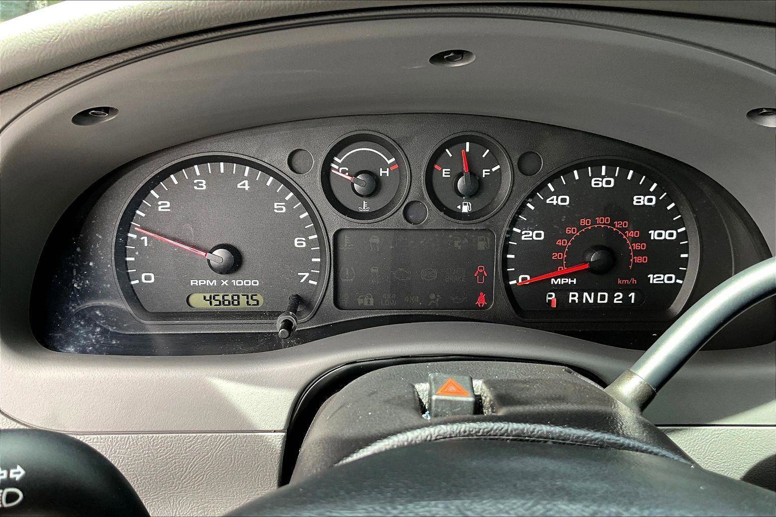 Used 2011 Ford Ranger XLT image 11