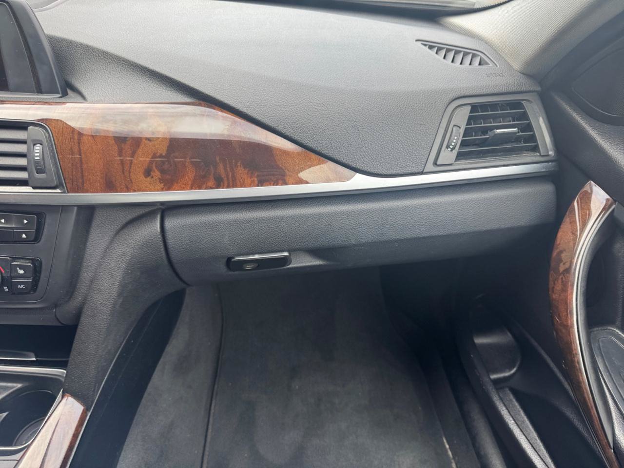 Used 2015 BMW 328i xDrive Sedan AWD/4WD image 20