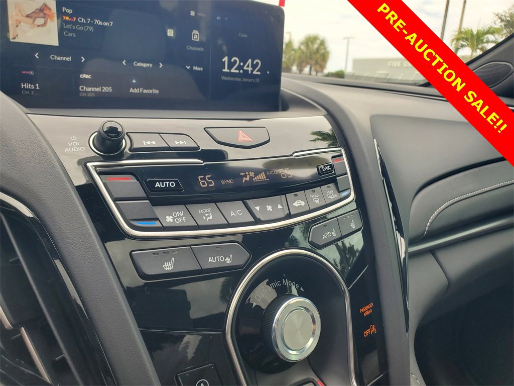 Used 2025 Acura RDX SH-AWD image 31