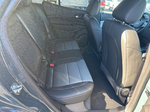 New 2026 Chevrolet Trax LT w/ Sunroof Package image 24