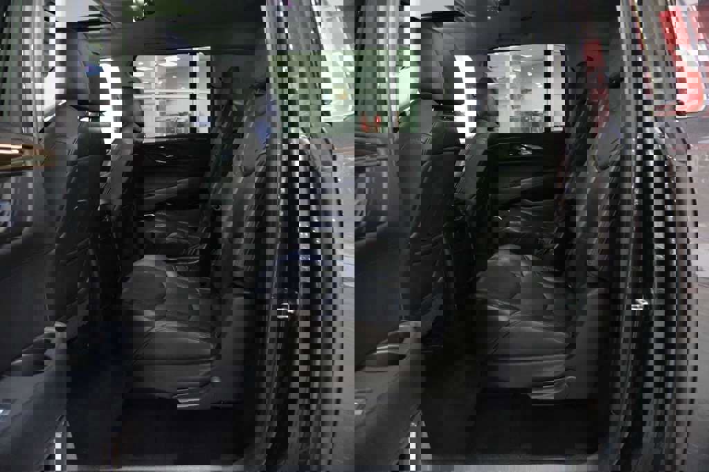 Used 2017 Cadillac Escalade ESV Premium Luxury image 22