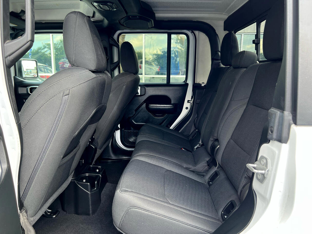 Used 2021 Jeep Gladiator Sport image 10