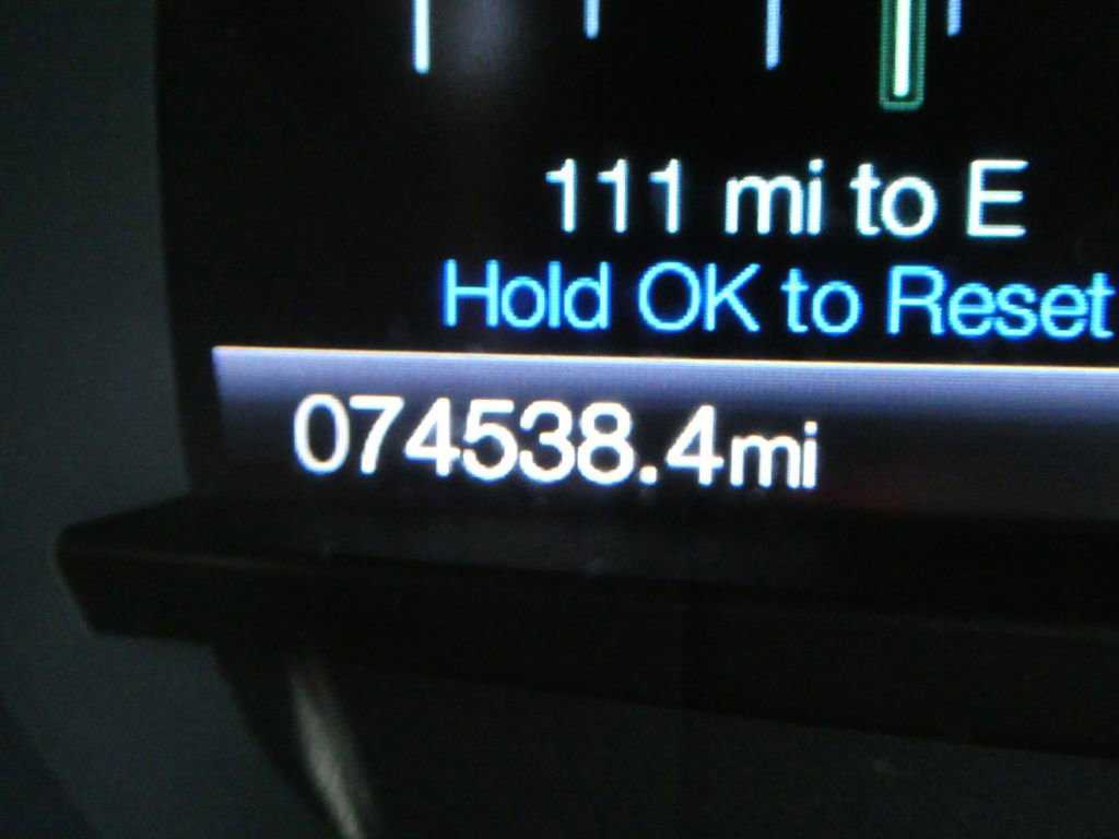 Used 2020 Ford Fusion SE FWD image 31