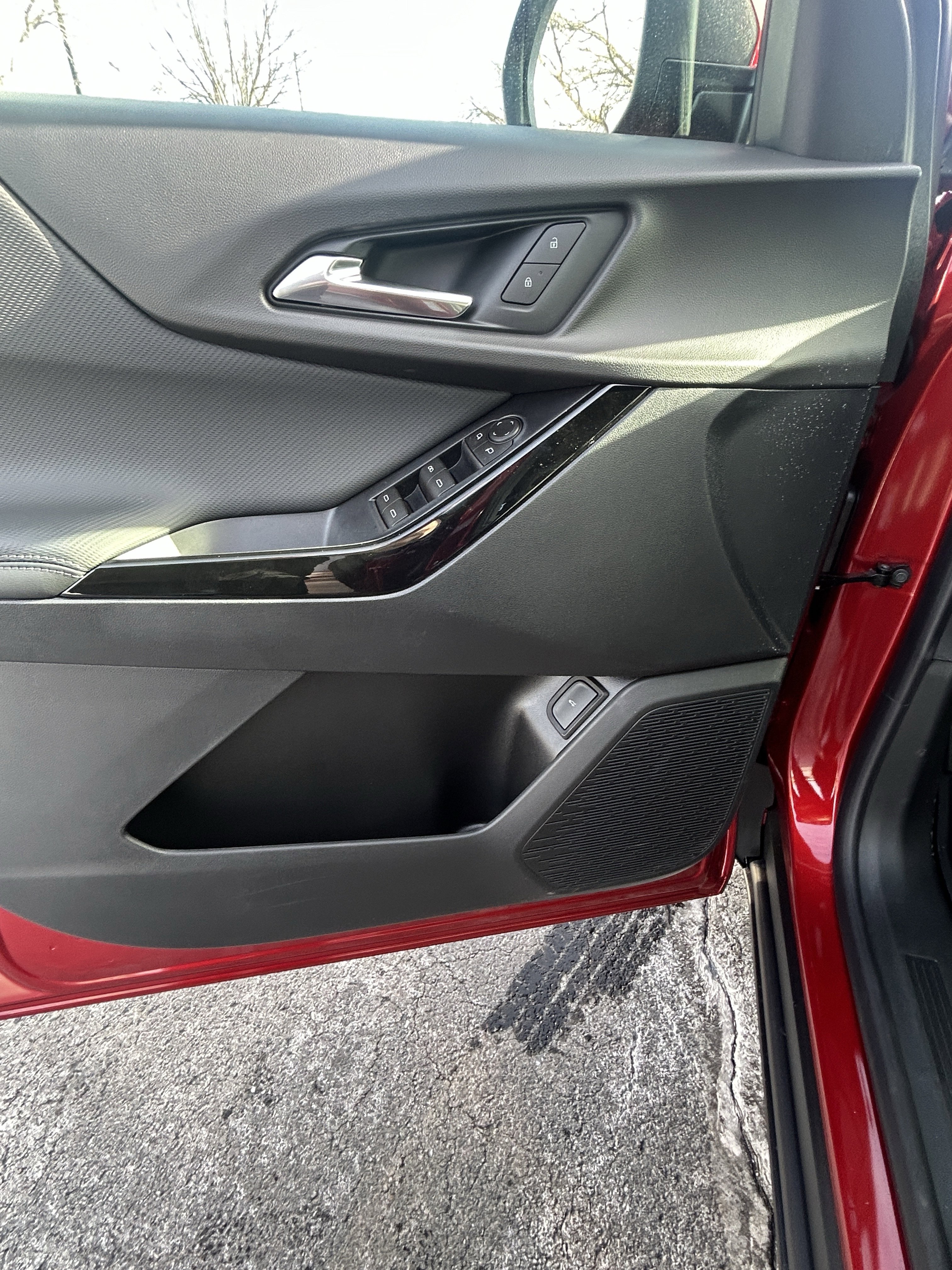 New 2026 Chevrolet Equinox LT w/ Convenience Package II image 11