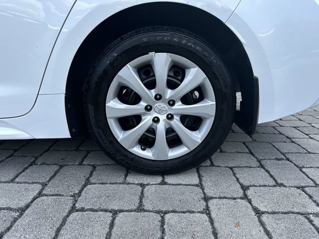 Used 2024 Toyota Corolla LE FWD image 11
