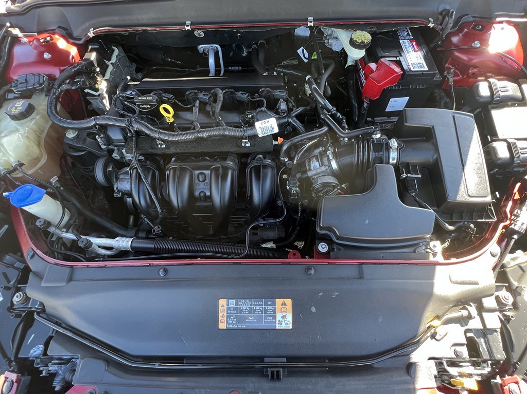 Used 2014 Ford Fusion SE FWD image 9
