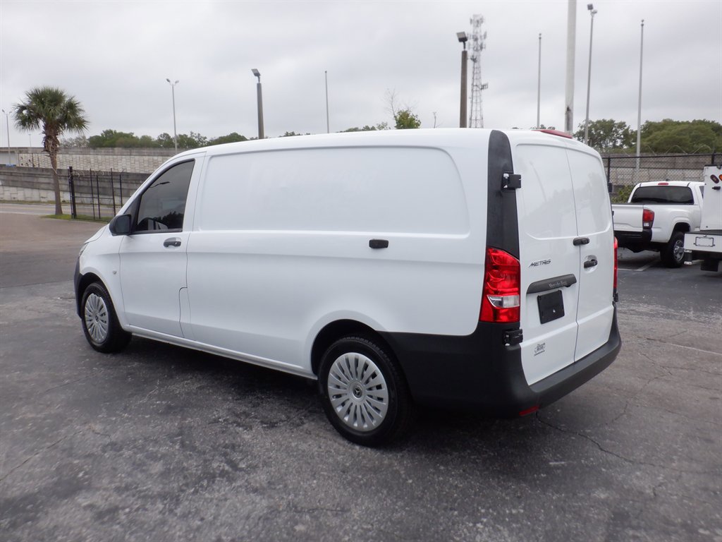 Used 2019 Mercedes-Benz Metris image 3
