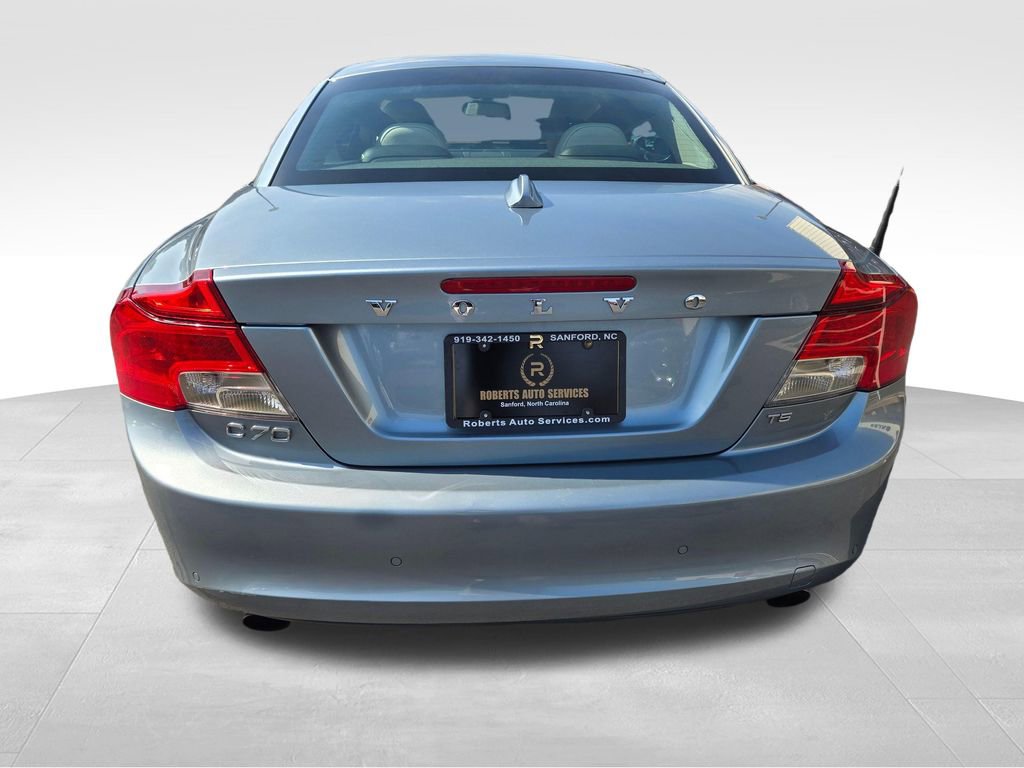 Used 2011 Volvo C70 T5 FWD image 4