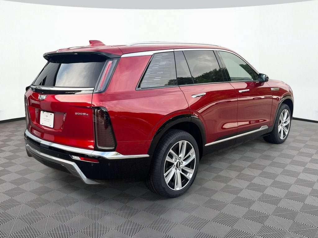 New 2026 Cadillac Vistiq Luxury w/ LPO, Floor Liner Package AWD/4WD image 7