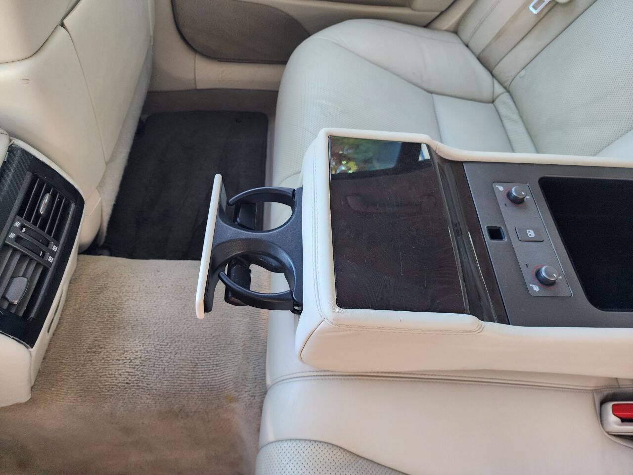 Used 2009 Lexus LS 460 RWD image 36