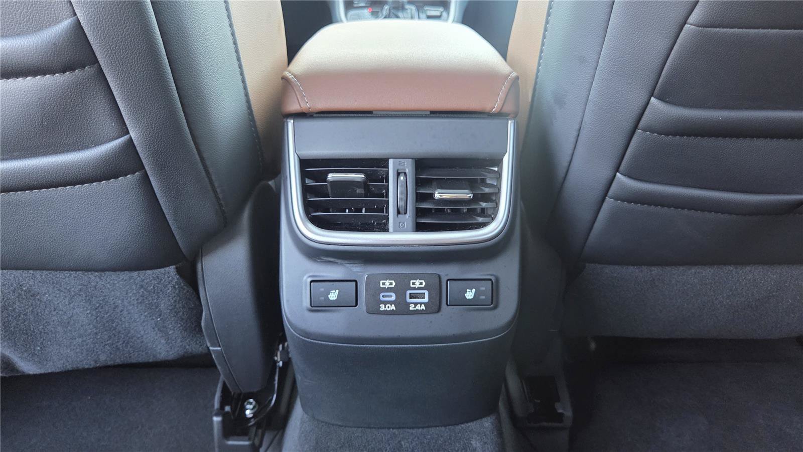 Used 2025 Subaru Outback Touring XT AWD/4WD image 30