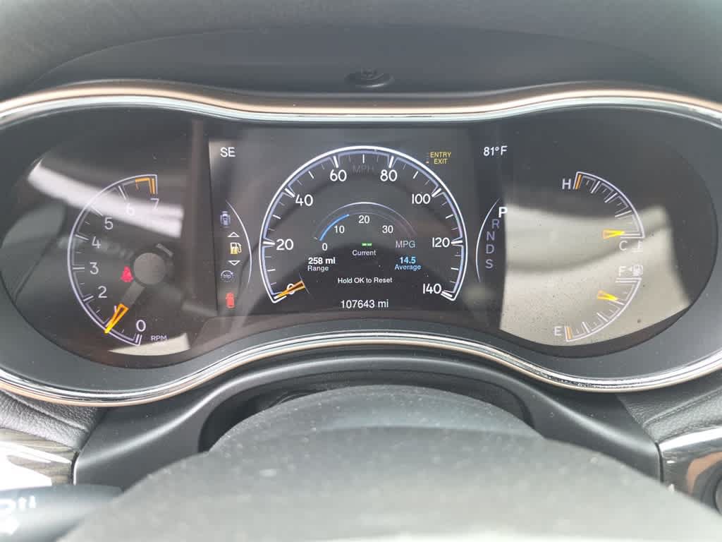 Used 2015 Jeep Grand Cherokee Overland w/ Advanced Technology Group AWD/4WD image 19