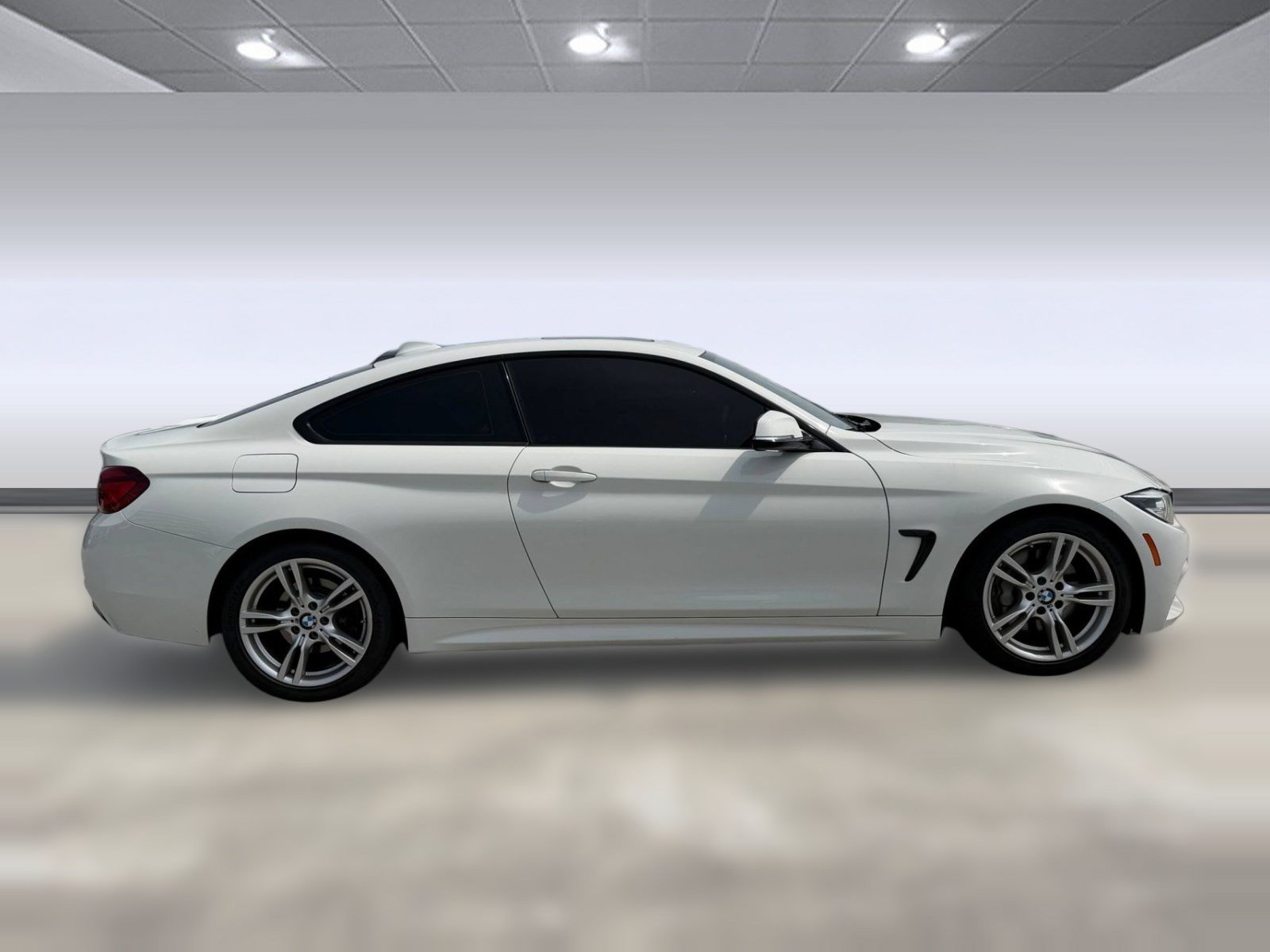 Used 2020 BMW 430i Coupe w/ M Sport Package RWD image 8