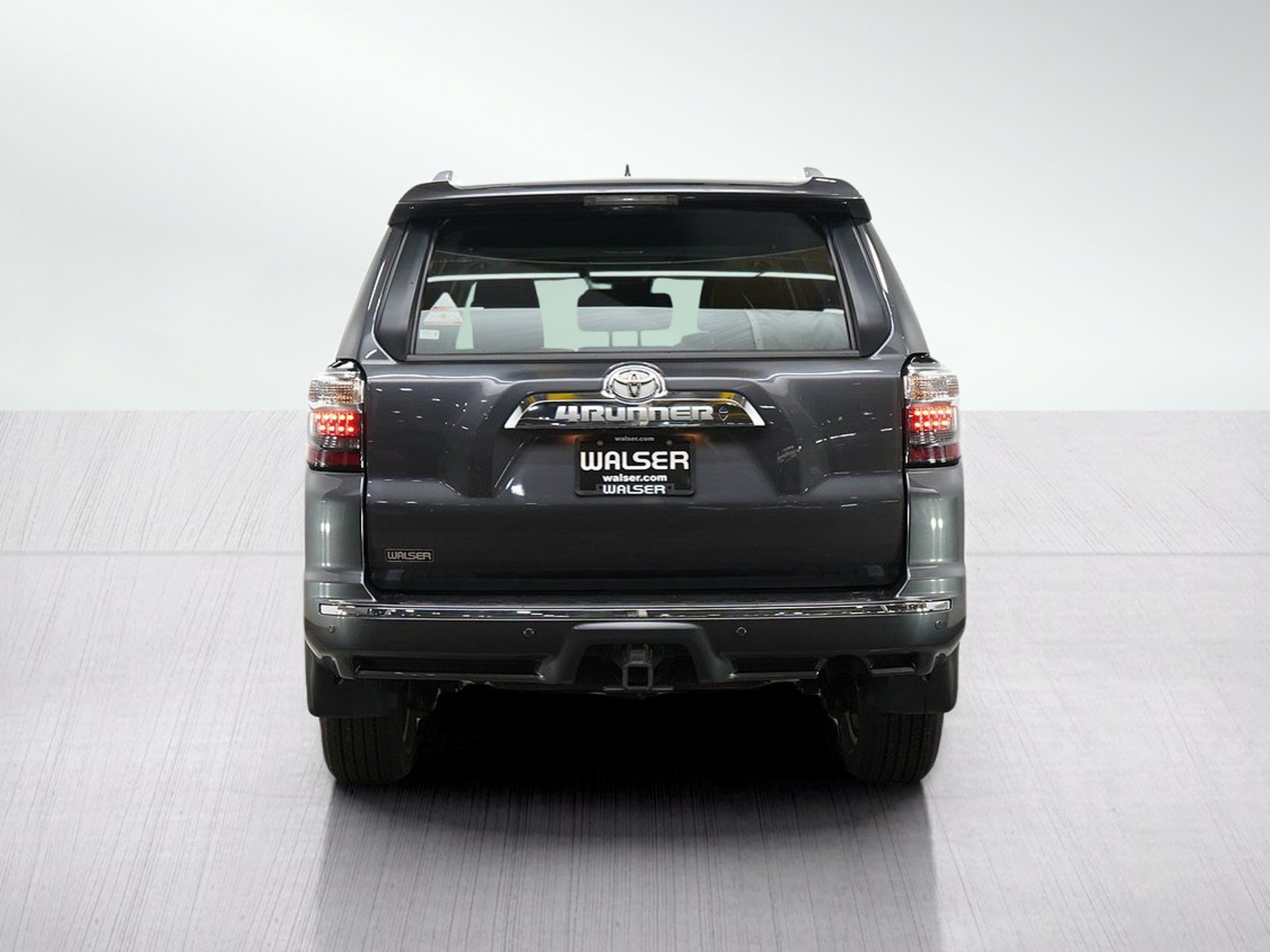 Used 2022 Toyota 4Runner Limited AWD/4WD image 4