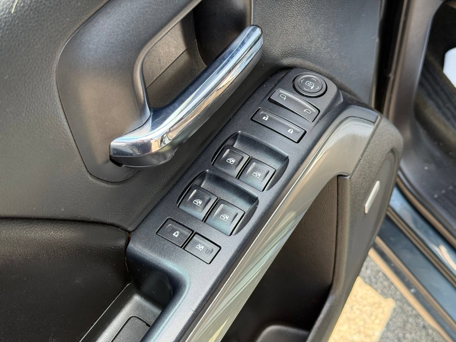 Used 2017 Chevrolet Silverado 1500 LT w/ Texas Edition RWD image 15