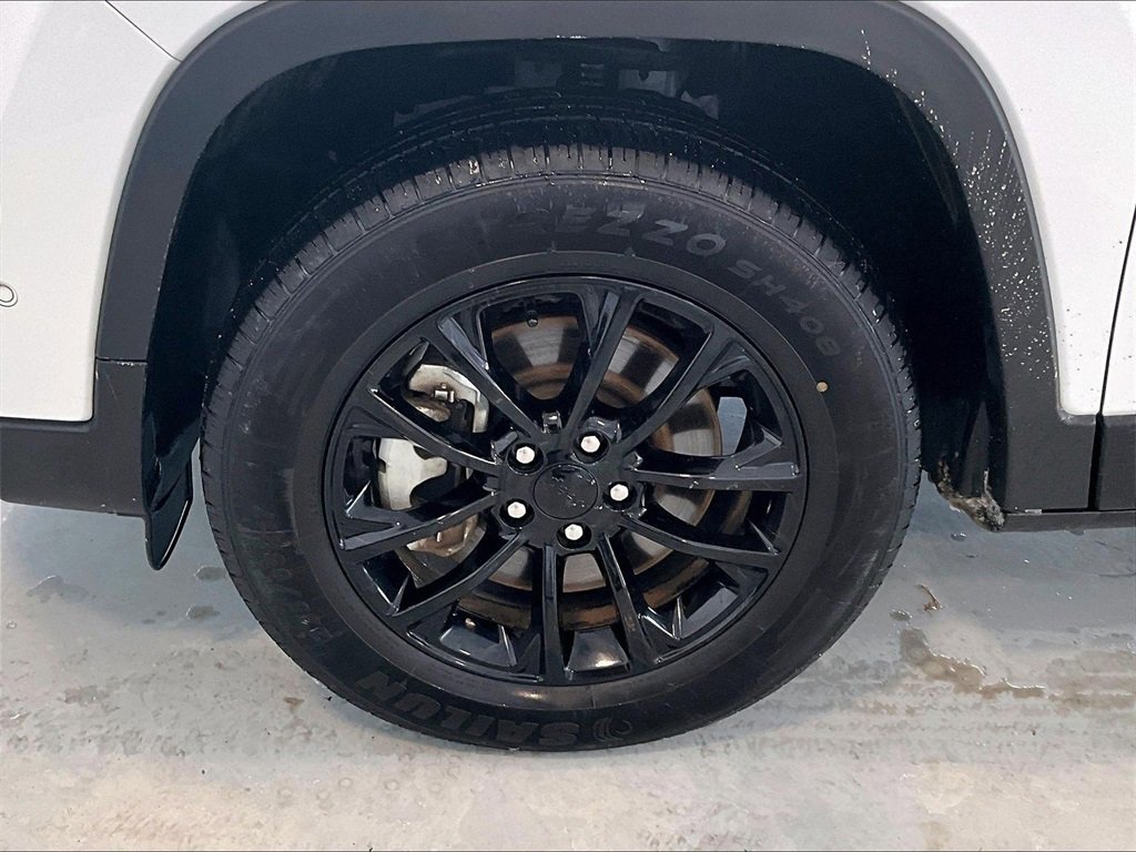 Used 2023 Jeep Cherokee Altitude Lux image 7