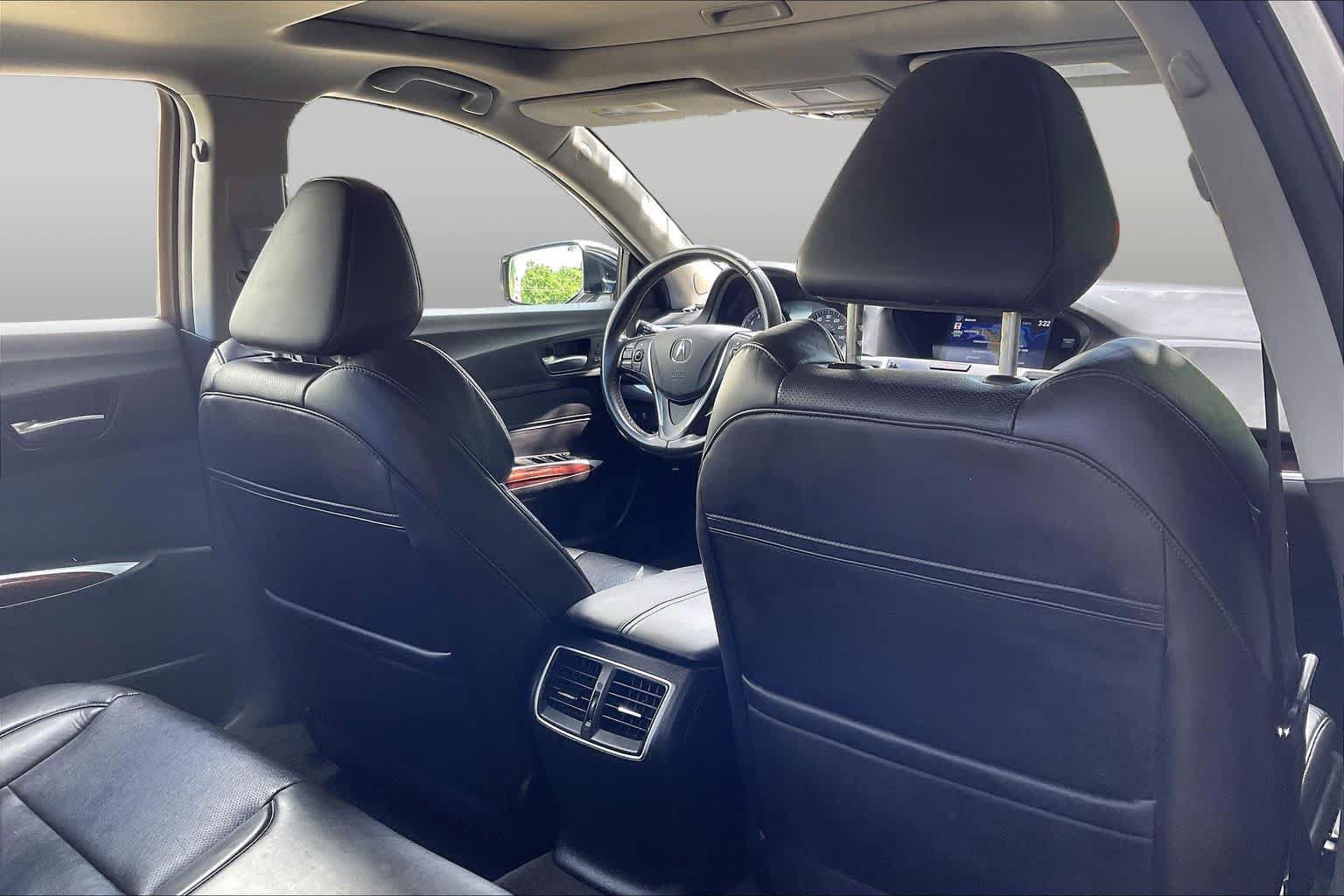 Used 2015 Acura TLX w/ Technology Package FWD image 19